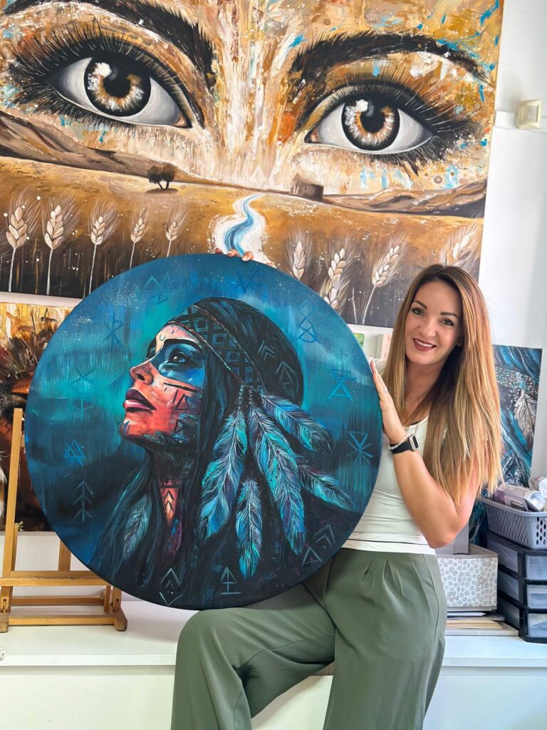 Akrylový obraz indiánky jako symbol síly, klidu a vnitřní energie inspirovaný osobním příběhem autorky.